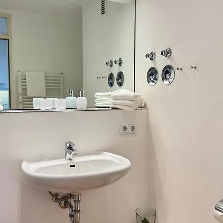 1-253, Traumhafter Blick Ueber Im Haus Metropol